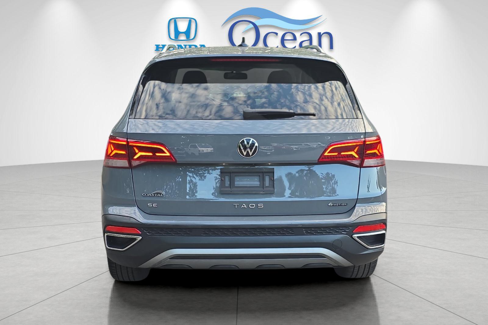 Used 2022 Platinum Gray Metallic Volkswagen 1.5T SE image 4