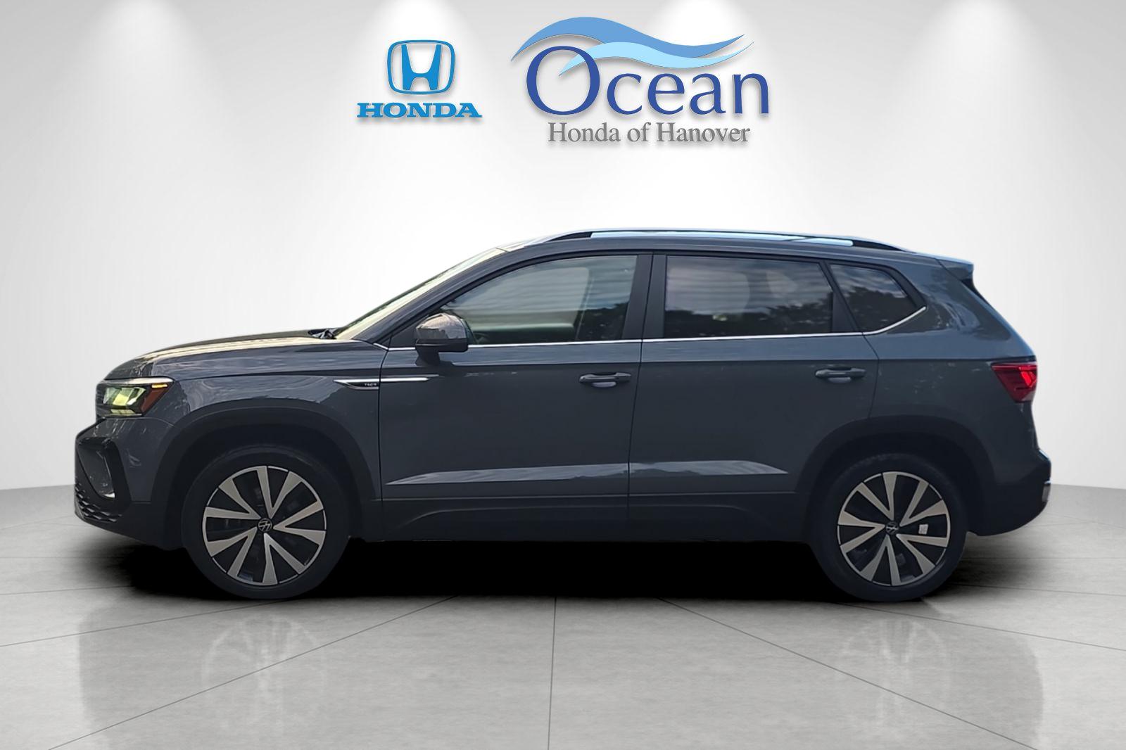 Used 2022 Platinum Gray Metallic Volkswagen 1.5T SE image 6