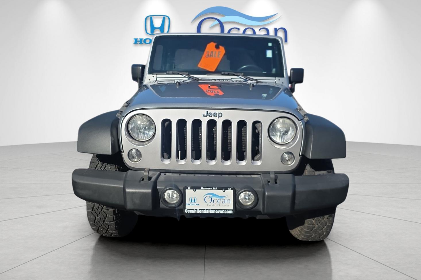 Used 2014 Billet Metallic Clearcoat Jeep Sport image 8