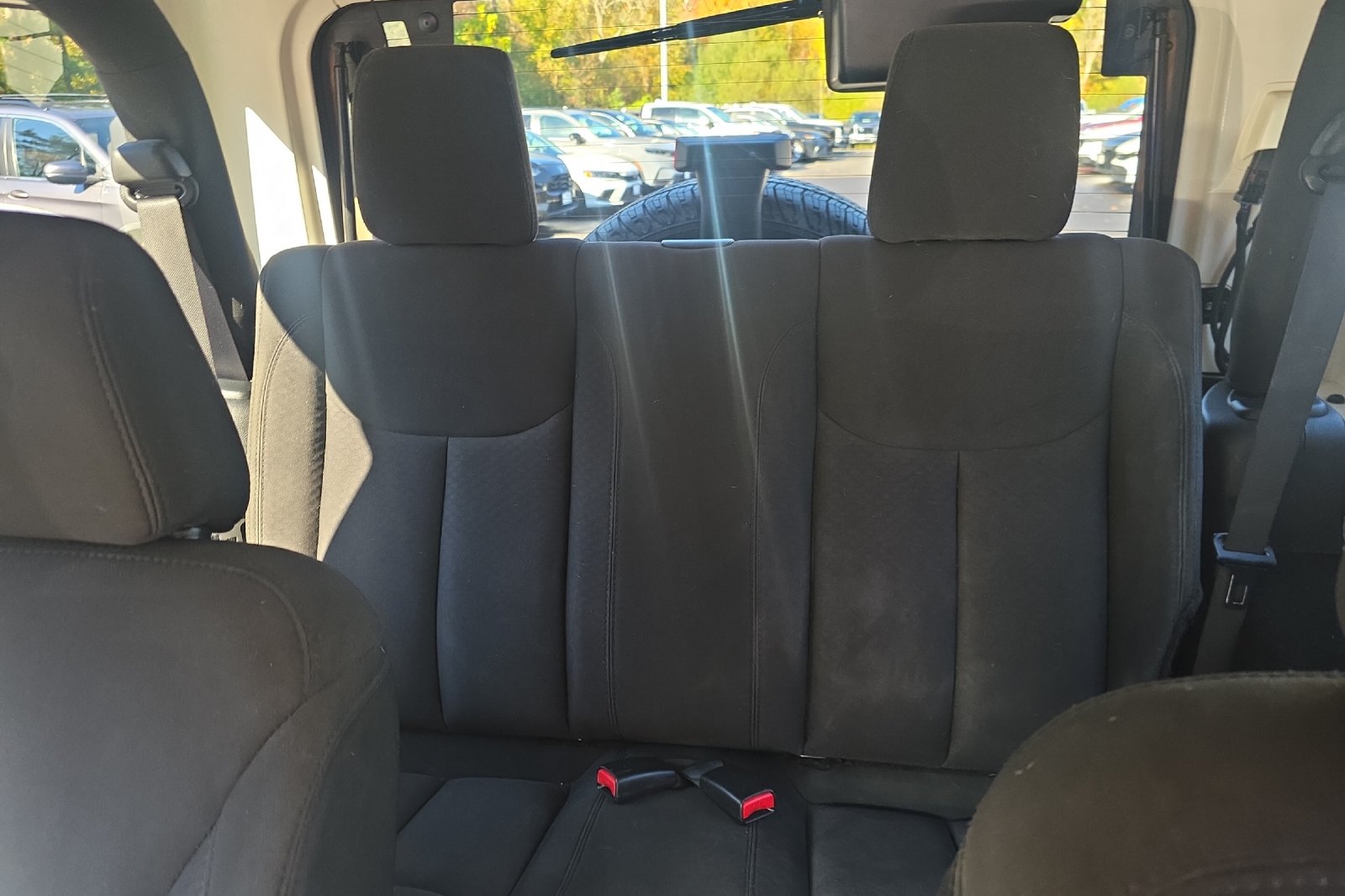 Used 2014 Billet Metallic Clearcoat Jeep Sport image 13