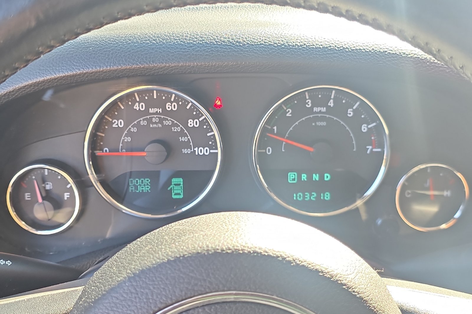 Used 2014 Billet Metallic Clearcoat Jeep Sport image 21