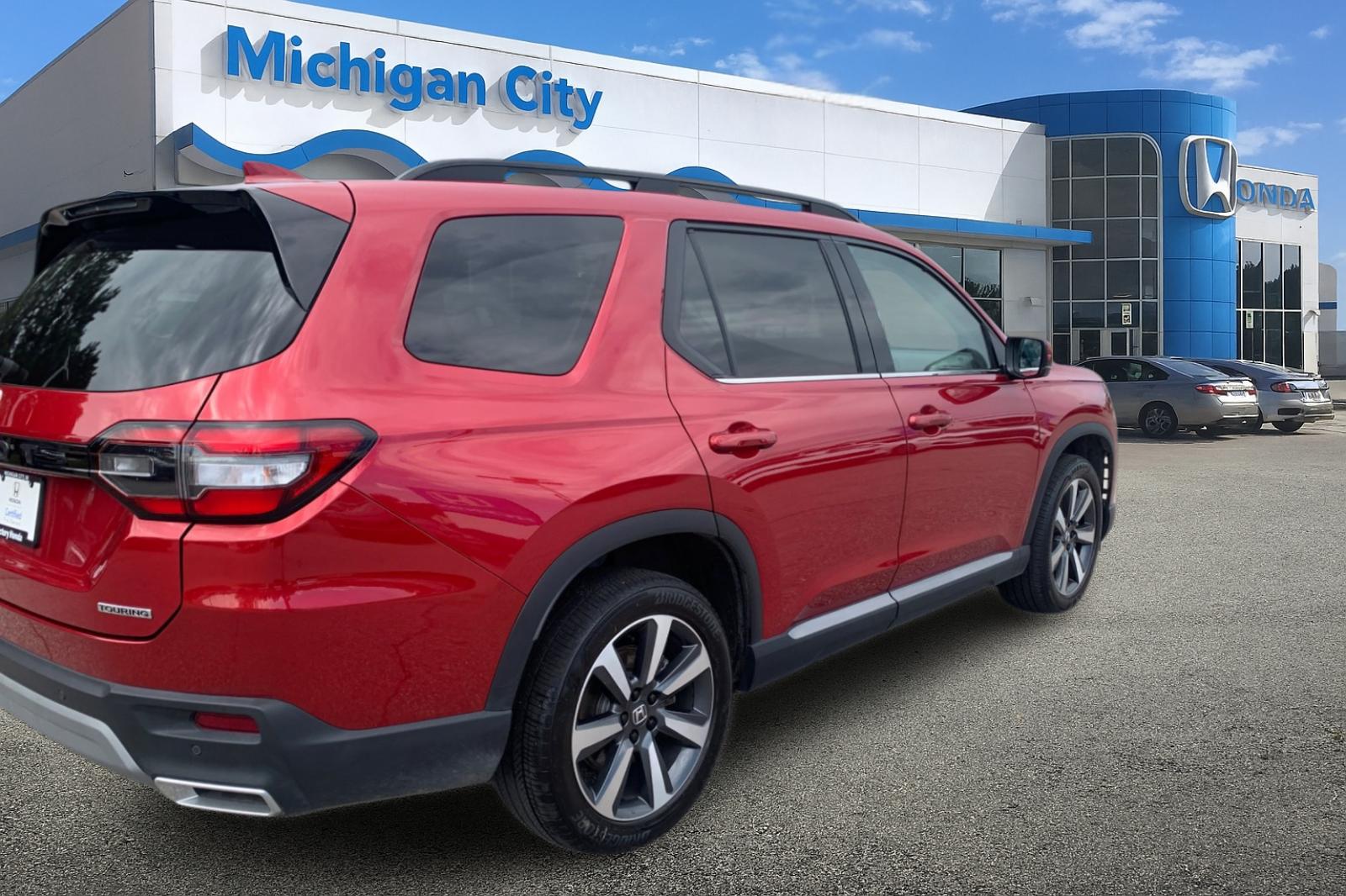 Certified Used 2025 Red Honda Touring image 5