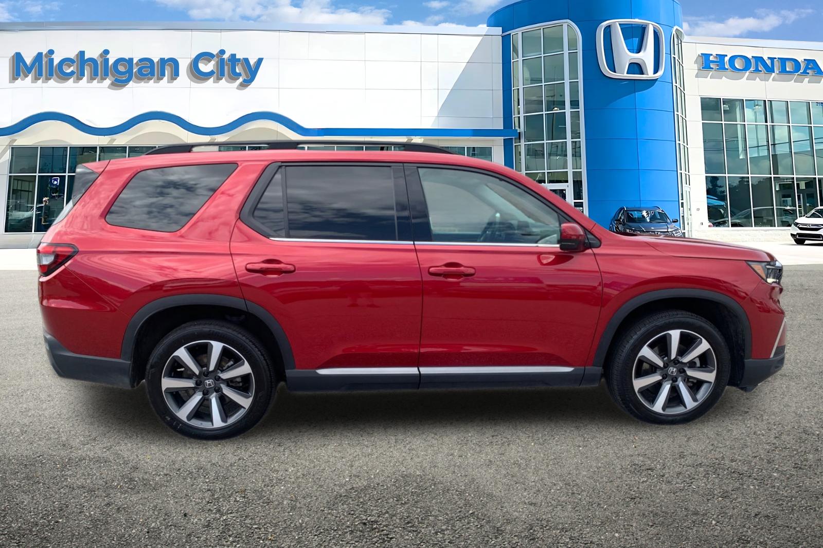 Certified Used 2025 Red Honda Touring image 6