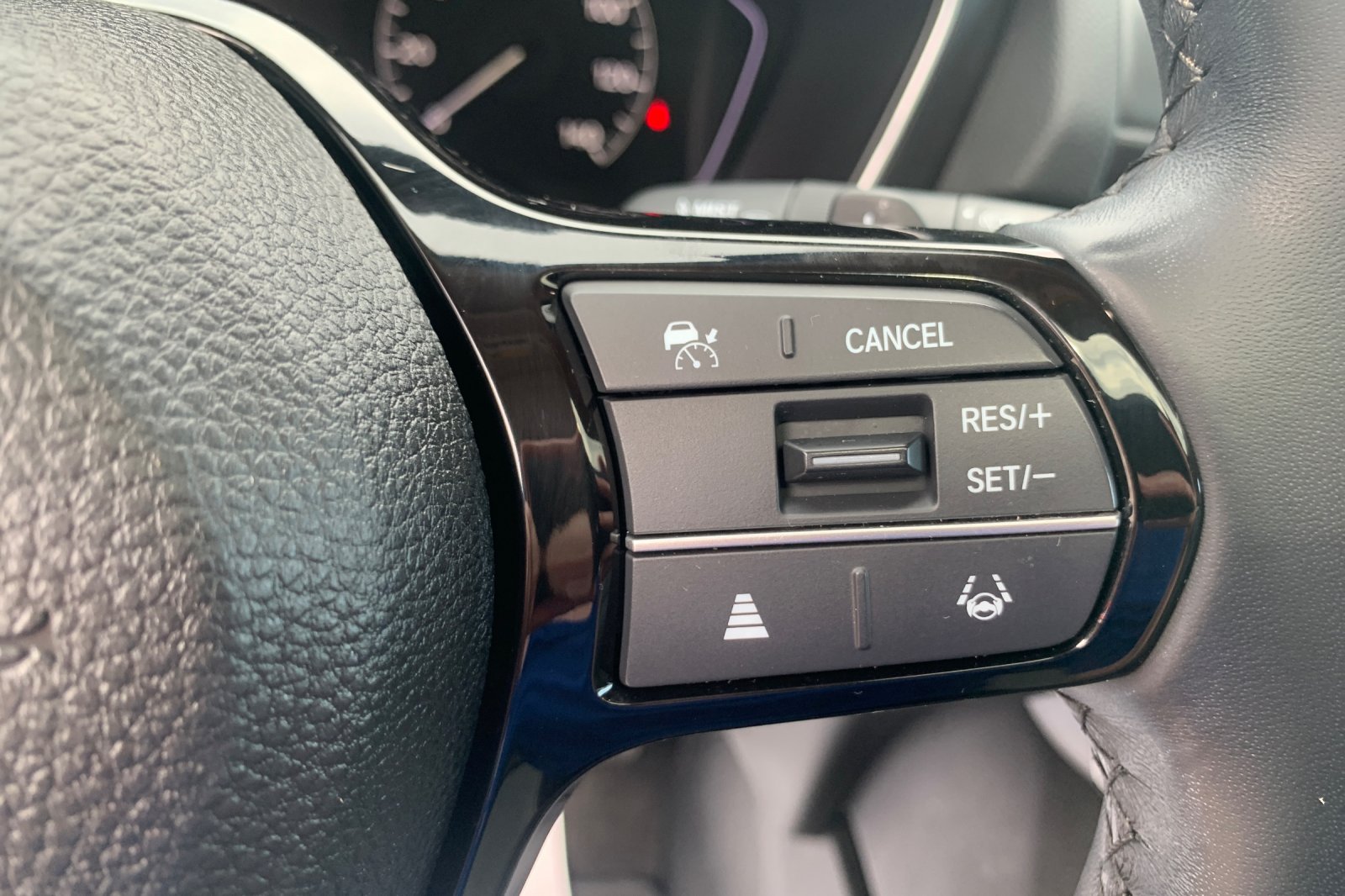 Certified Used 2025 Red Honda Touring image 31