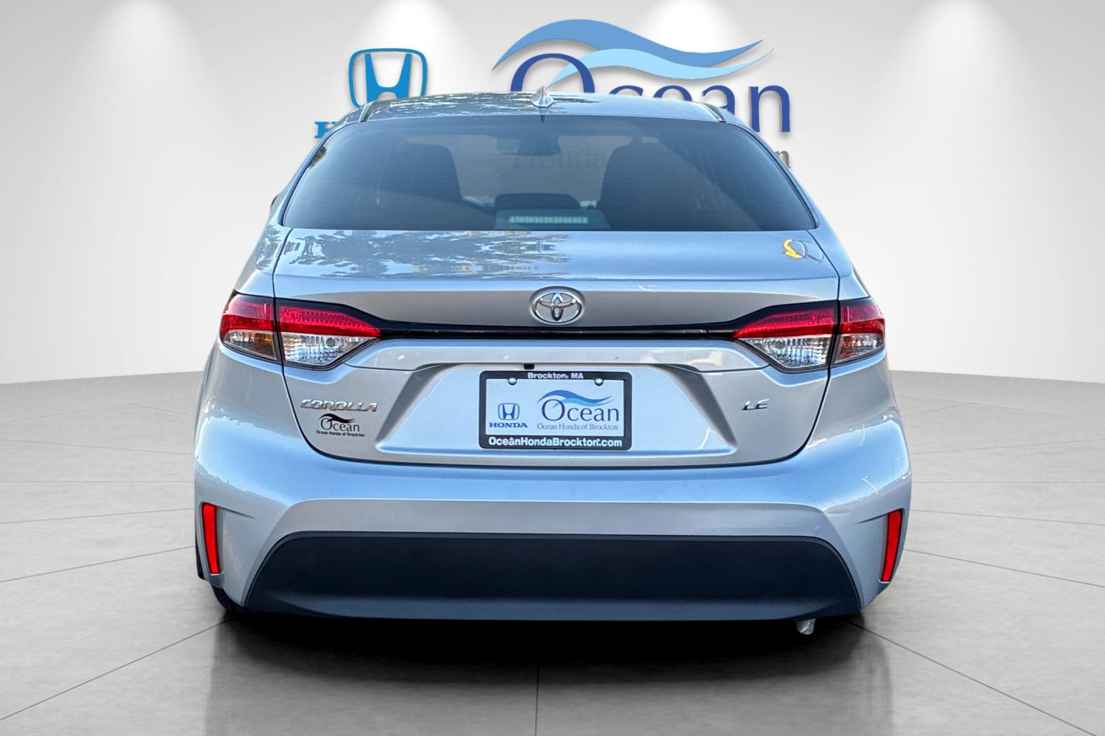 Used 2024 Classic Silver Metallic Toyota LE image 3