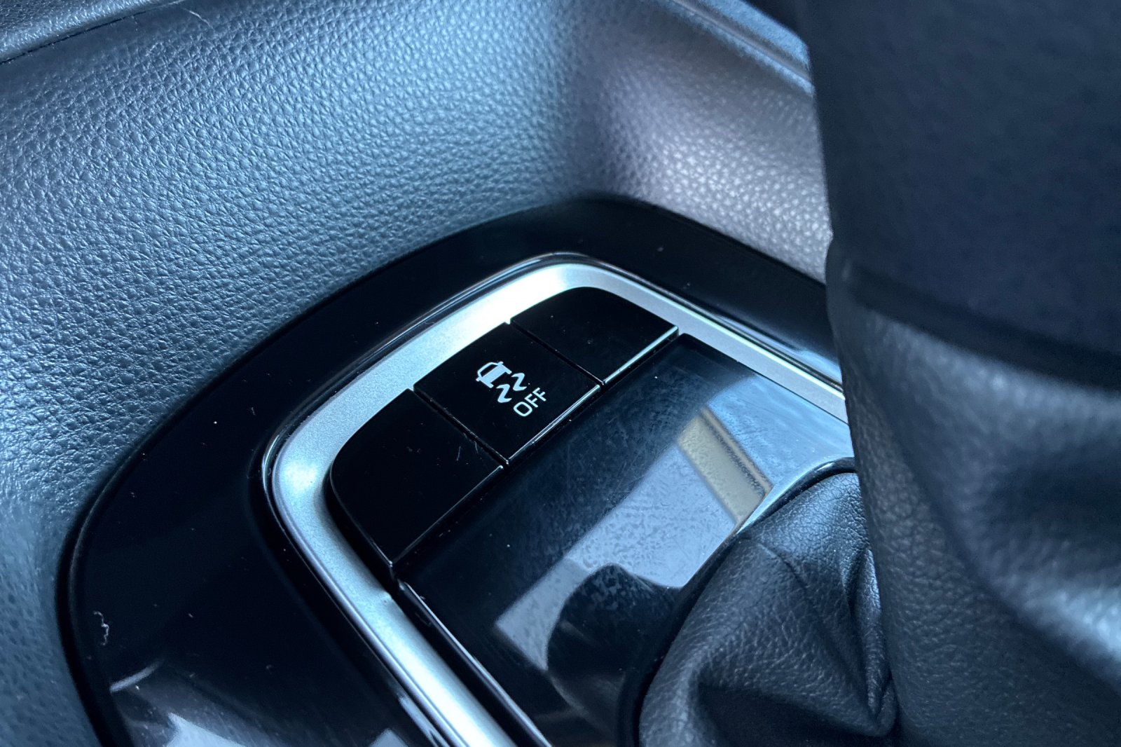 Used 2024 Classic Silver Metallic Toyota LE image 43