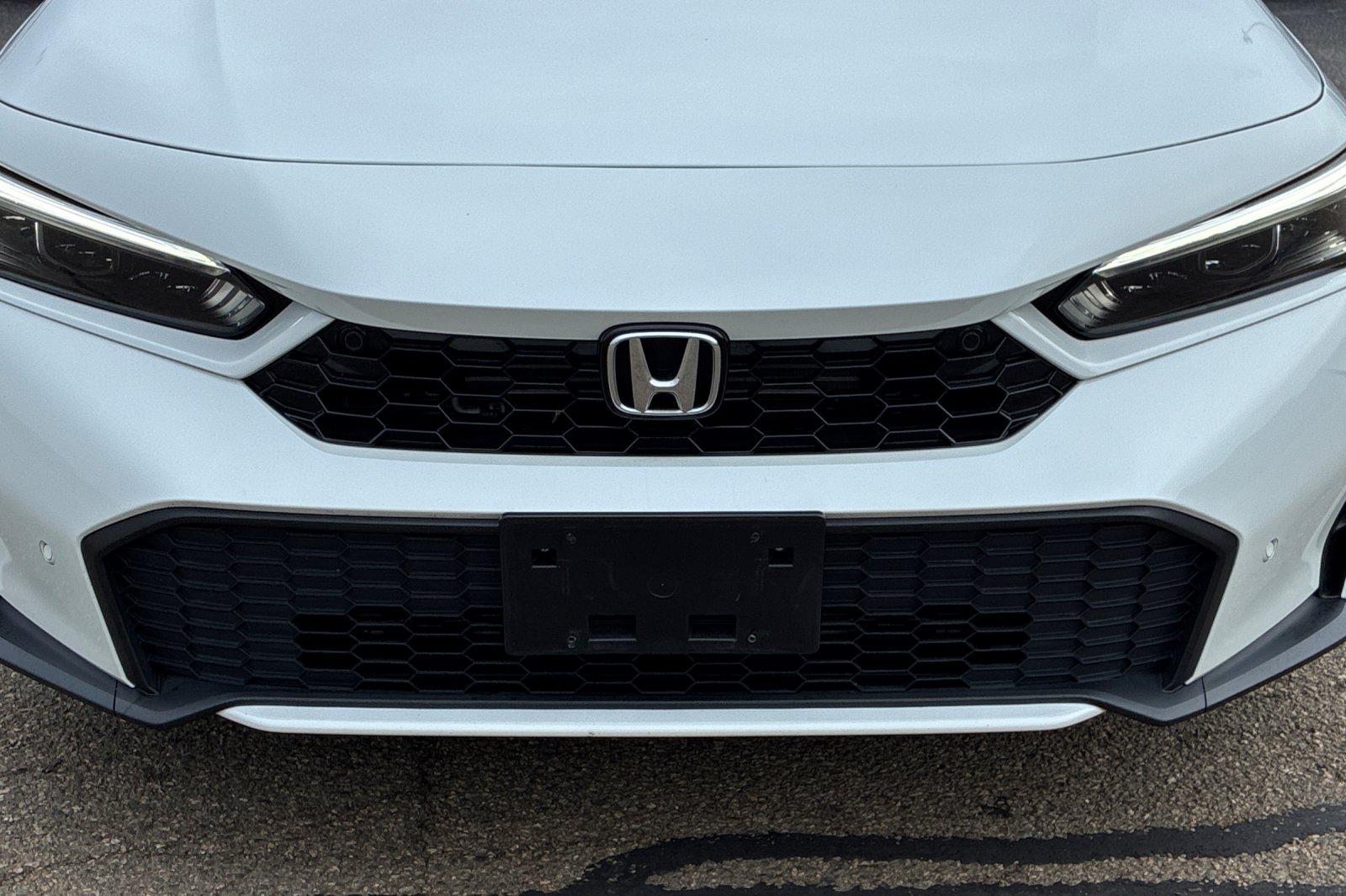 Used 2025 Platinum White Honda Sport Touring image 45