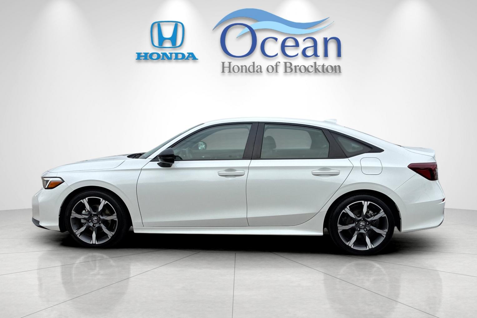 Used 2025 Platinum White Honda Sport Touring image 6