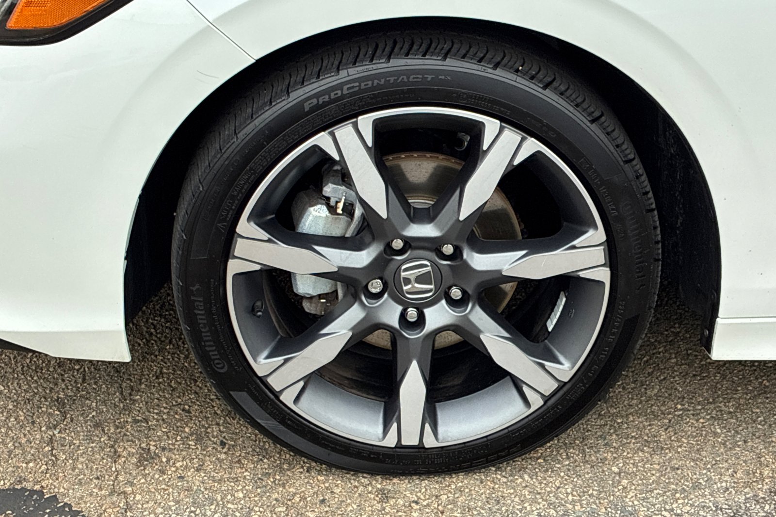 Used 2025 Platinum White Honda Sport Touring image 41