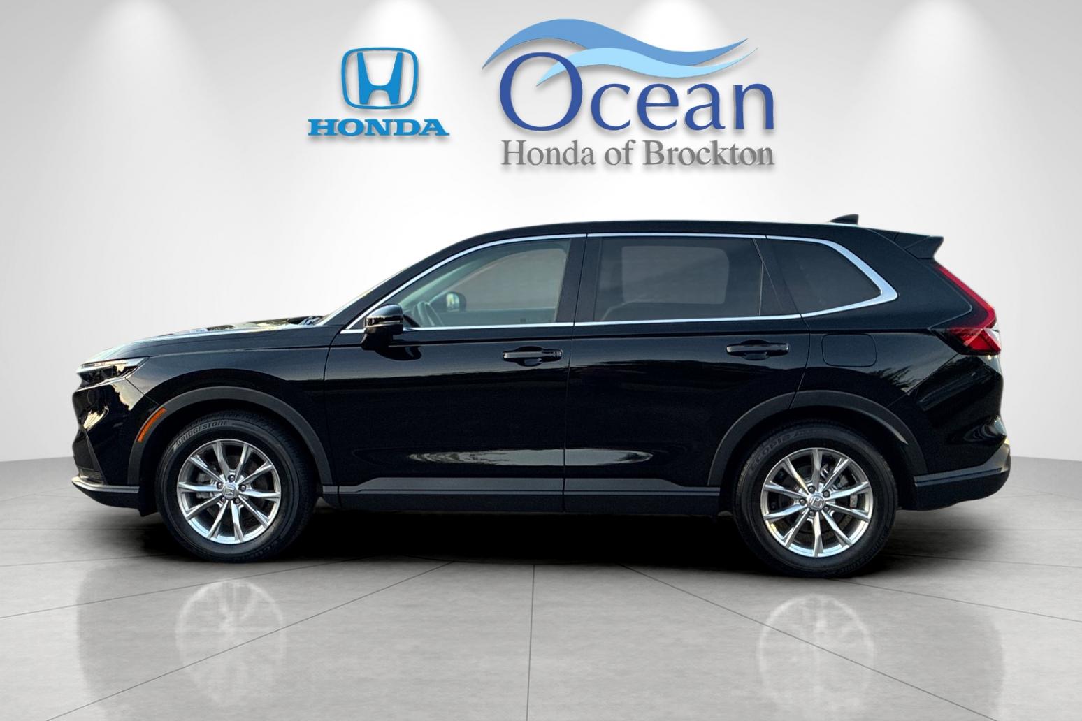 Used 2025 Crystal Black Pearl Honda EX image 6