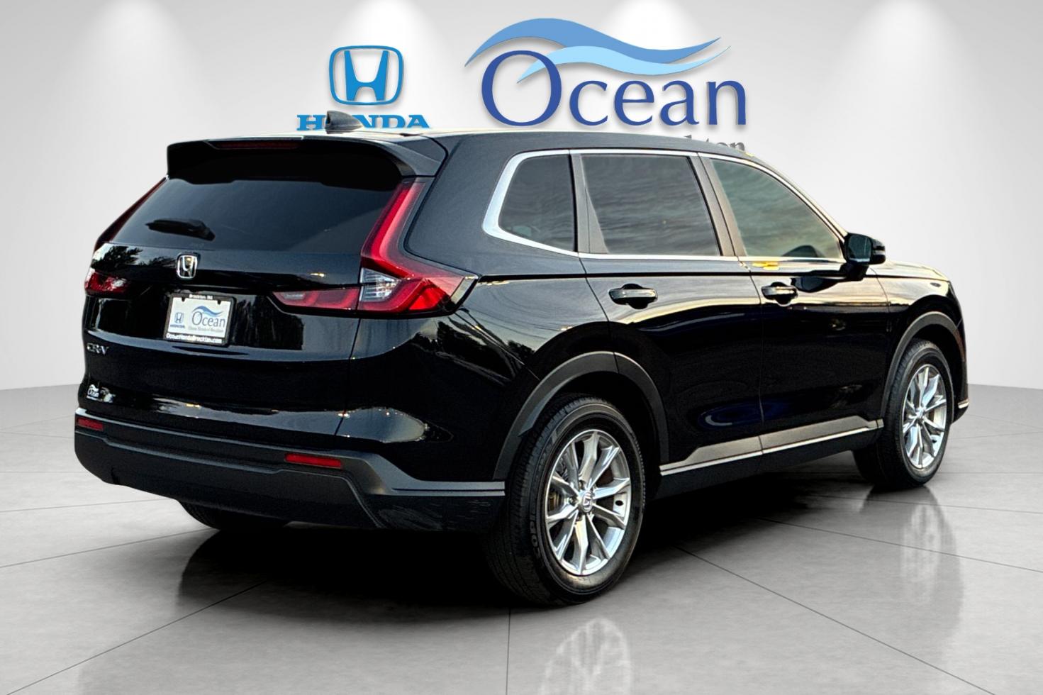Used 2025 Crystal Black Pearl Honda EX image 3