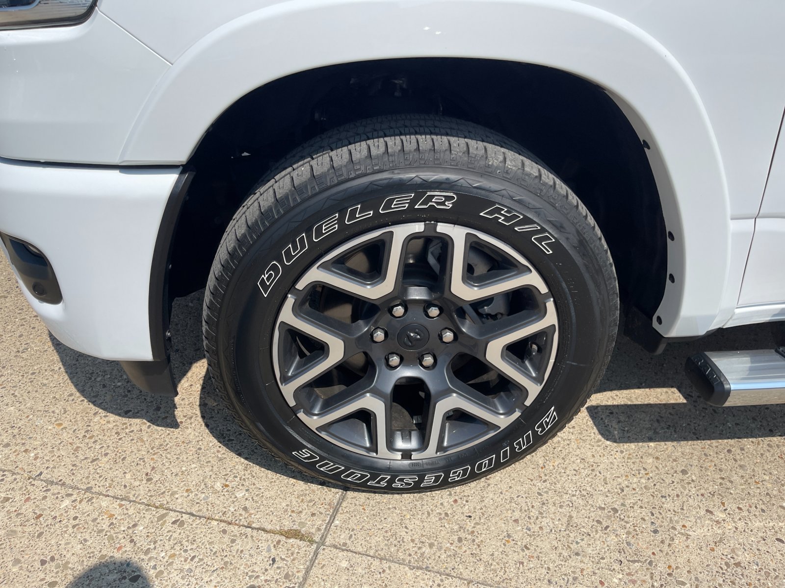 Used 2025 White Ram Laramie image 32