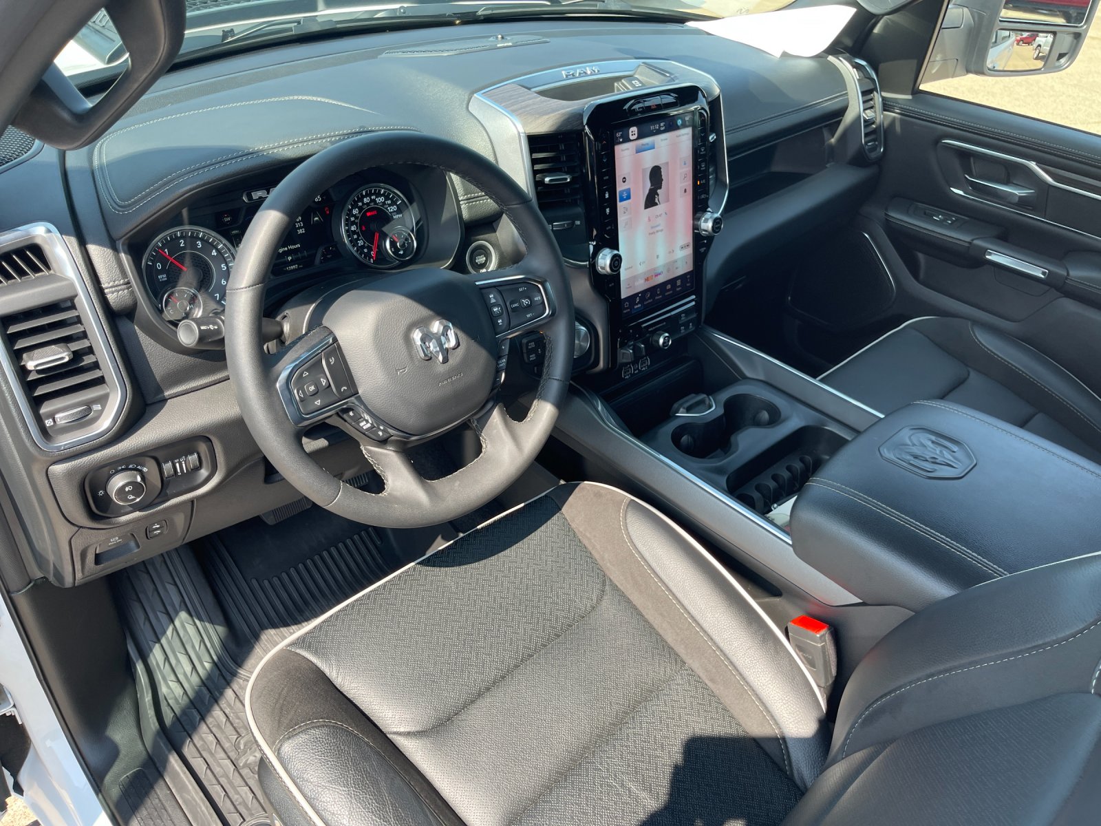 Used 2025 White Ram Laramie image 11