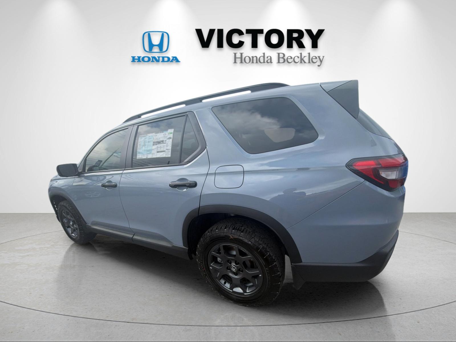 New 2026 Sonic Gray Pearl Honda AWD TrailSport image 3