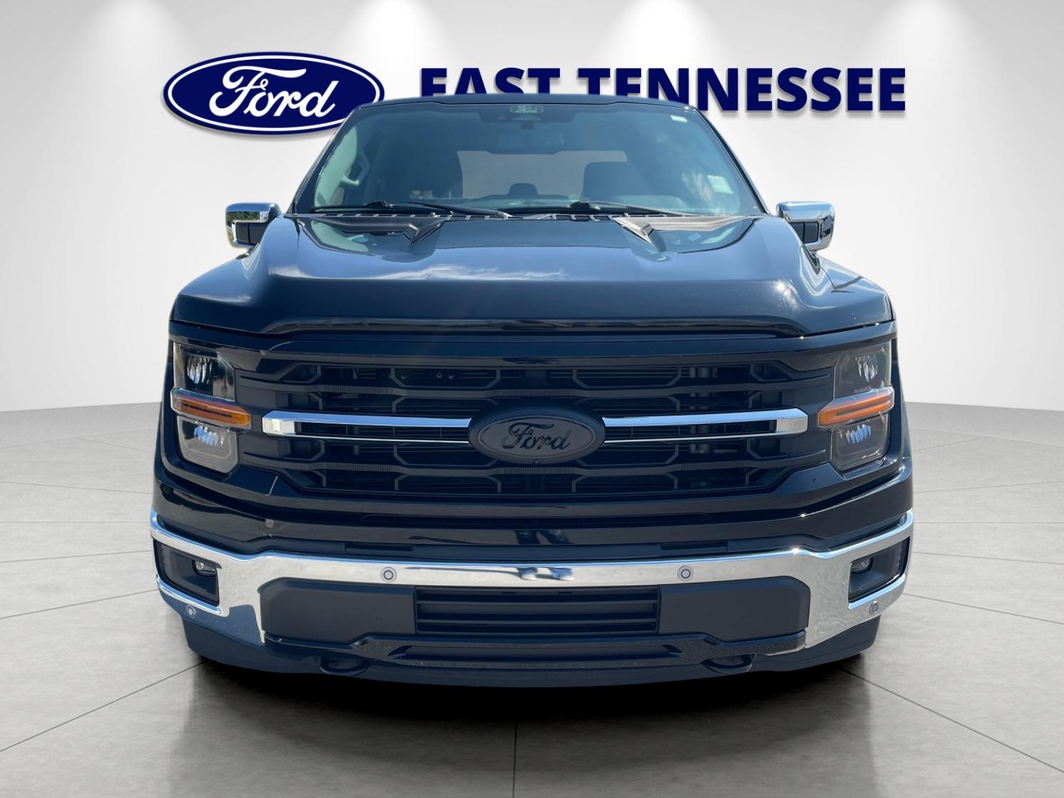 Used 2024 Black Metallic Ford XLT image 9