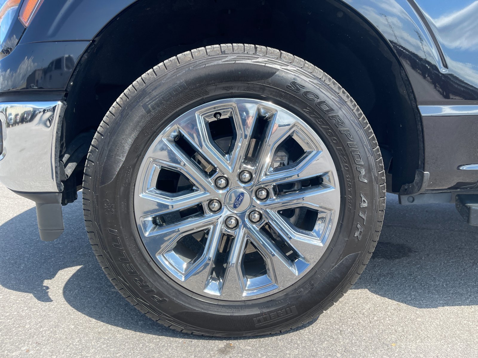 Used 2024 Black Metallic Ford XLT image 33