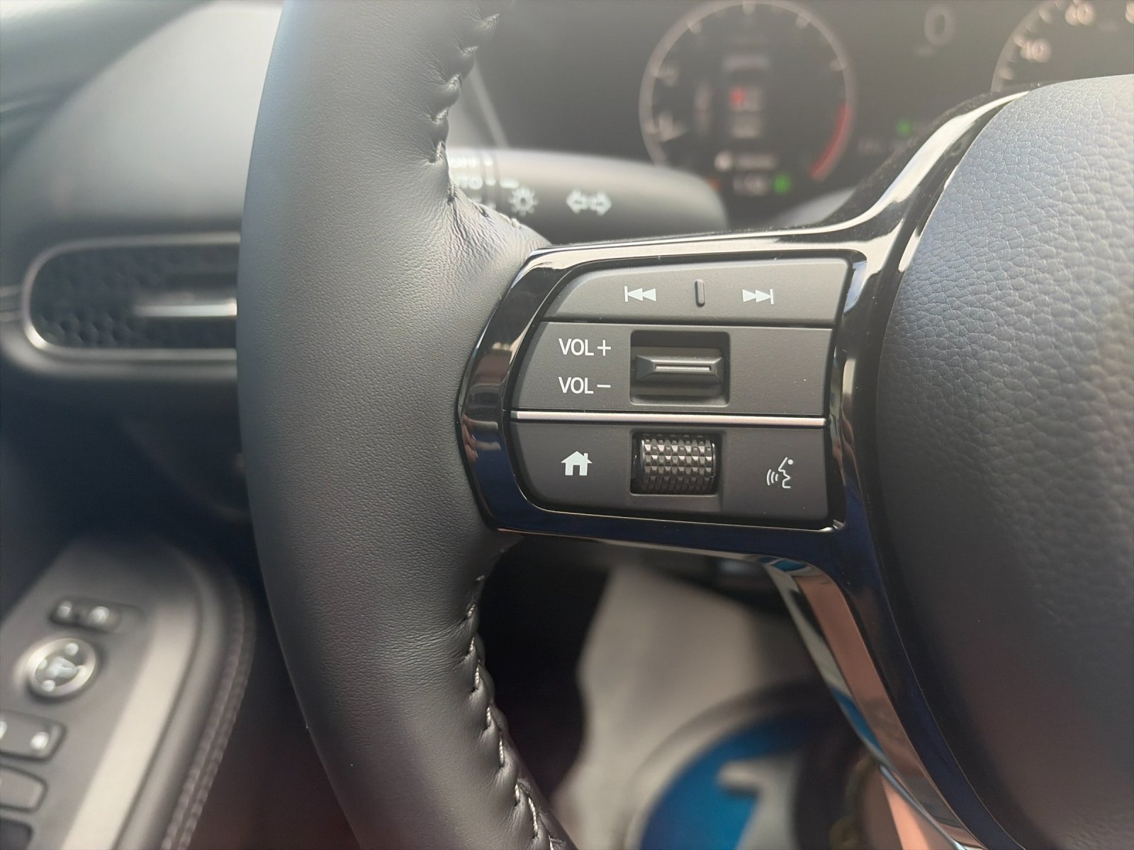 New 2027 Platinum White Pearl Honda EX-L AWD image 28