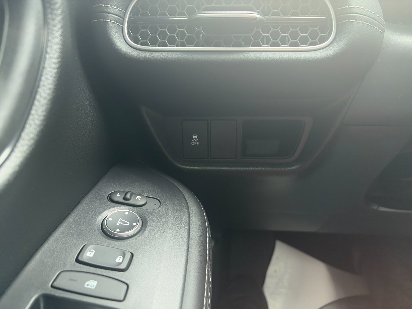 New 2027 Platinum White Pearl Honda EX-L AWD image 32
