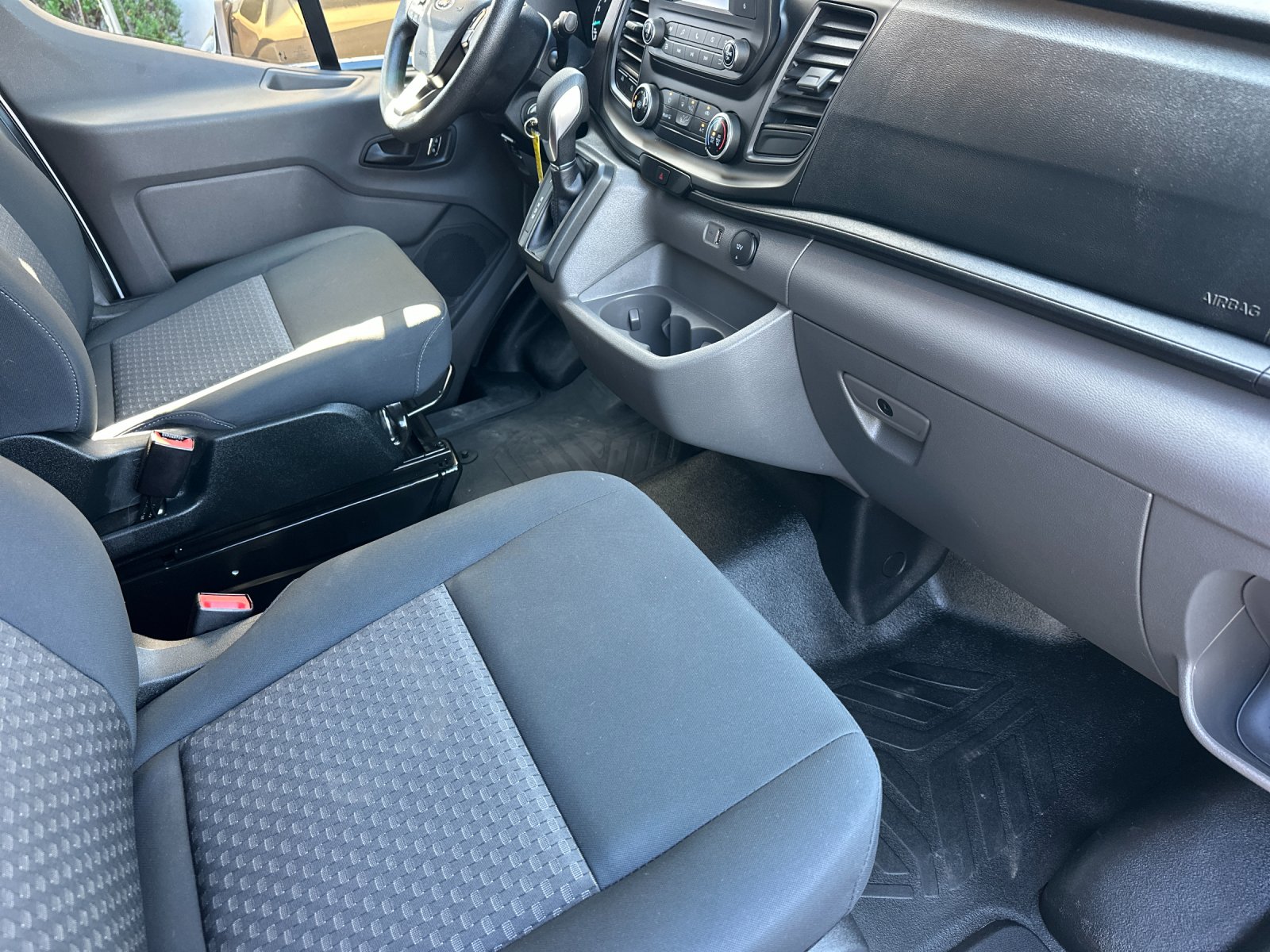 Certified Used 2025 Oxford White Ford Base image 13