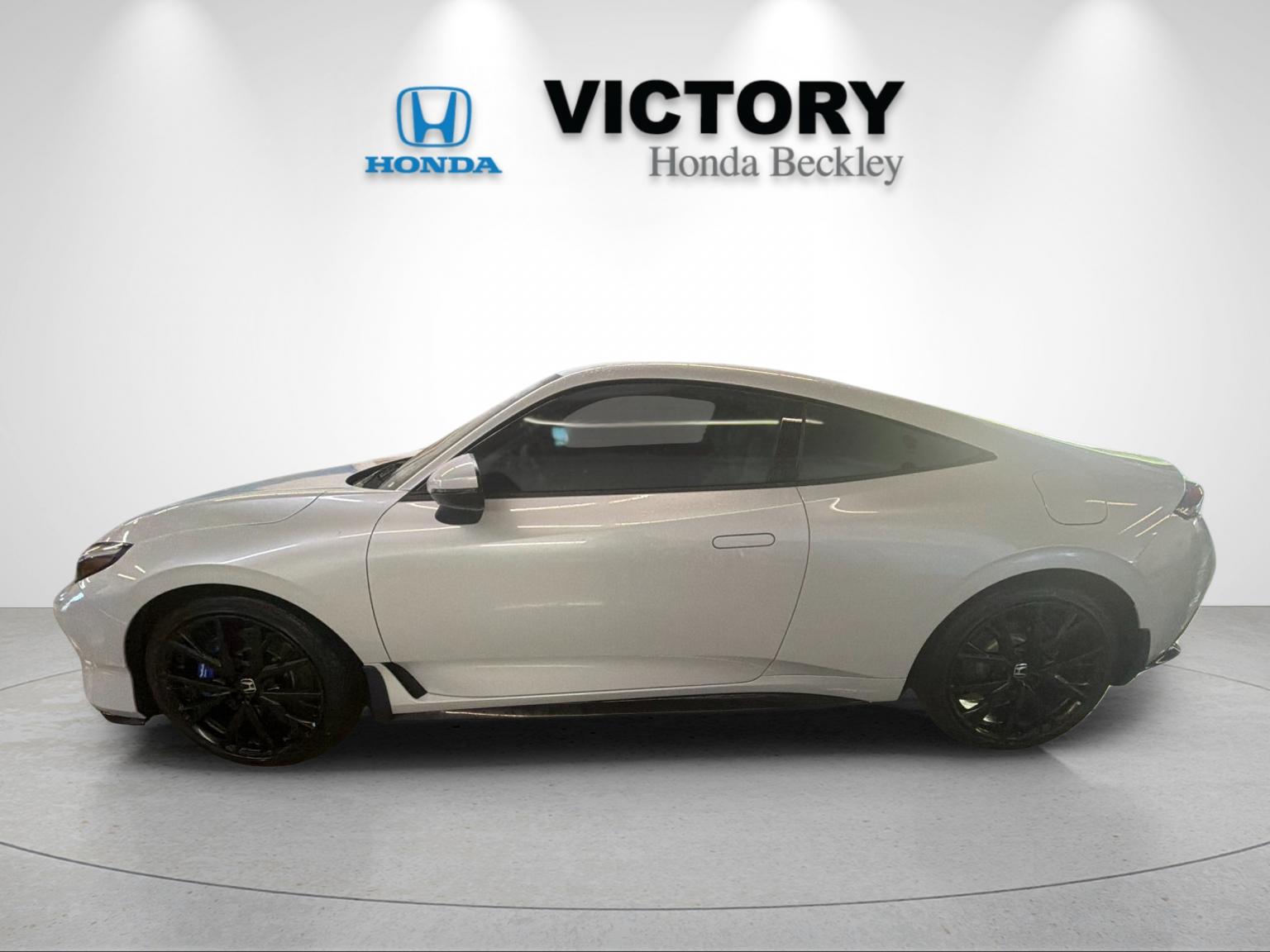 New 2026 Winter Frost Pearl Honda Hybrid image 2