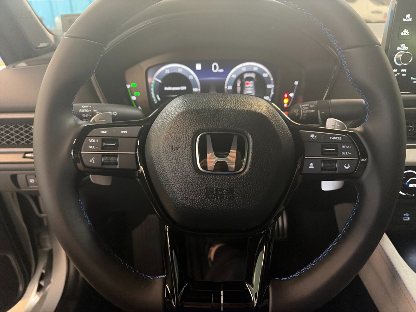 New 2026 Winter Frost Pearl Honda Hybrid image 28