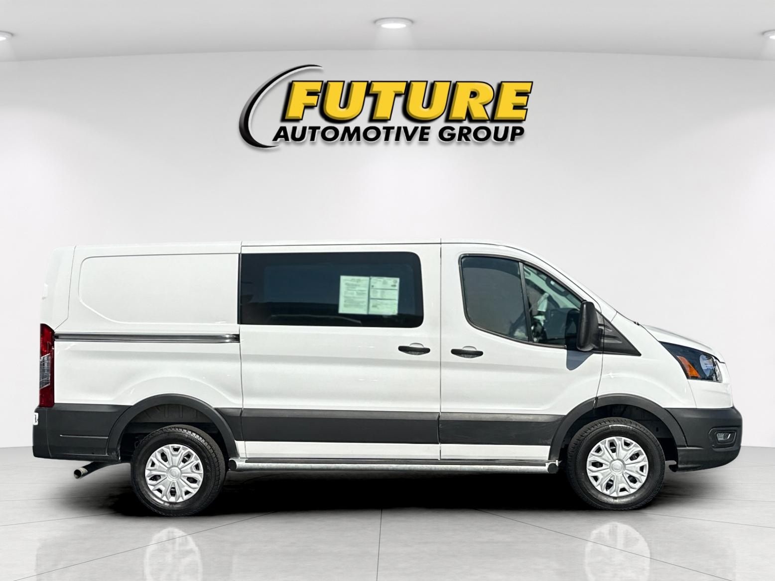 Certified Used 2025 Oxford White Ford Base image 2