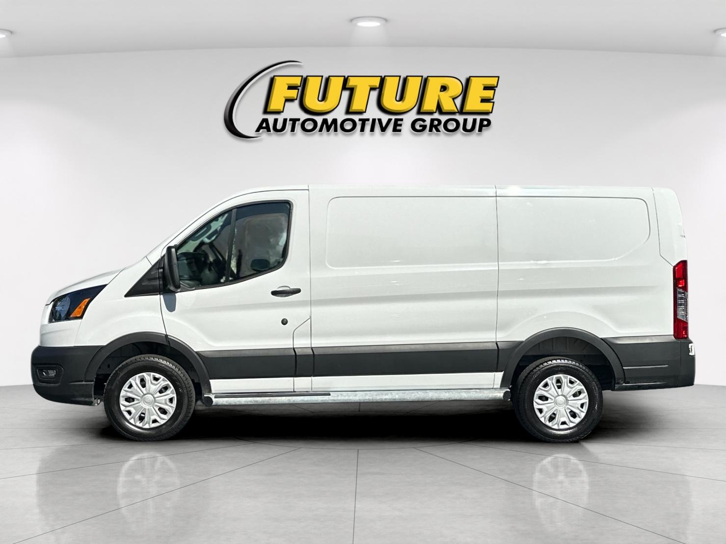 Certified Used 2025 Oxford White Ford Base image 6