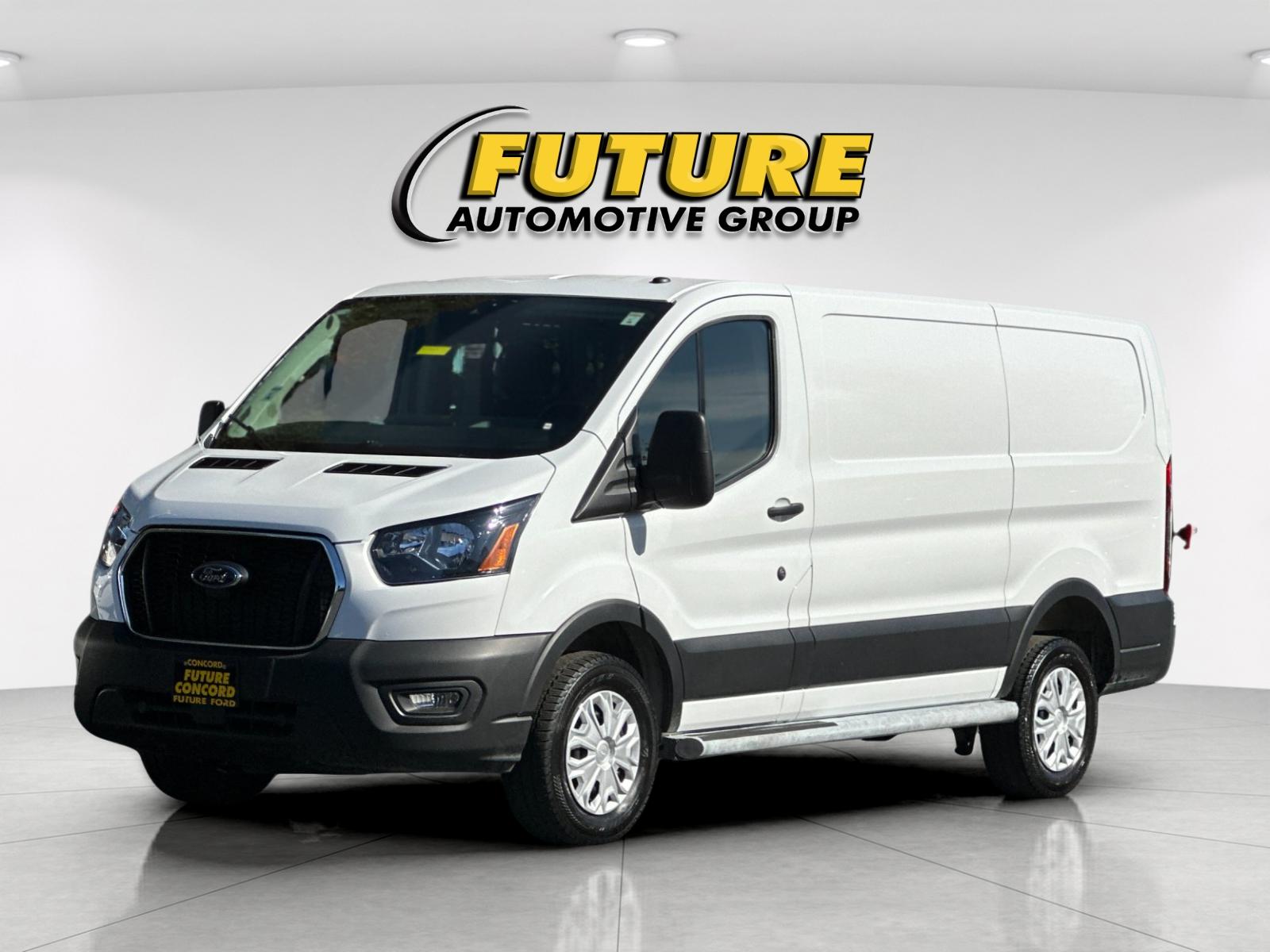 Certified Used 2025 Oxford White Ford Base image 7