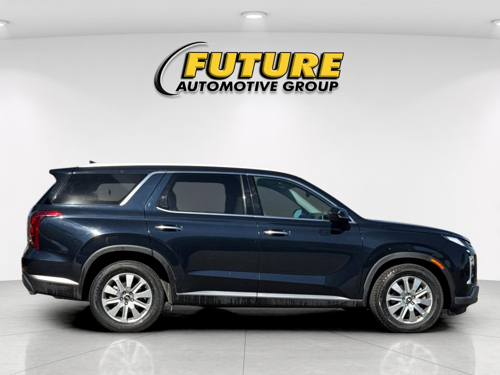 Certified Used 2024 White Hyundai SEL image 2