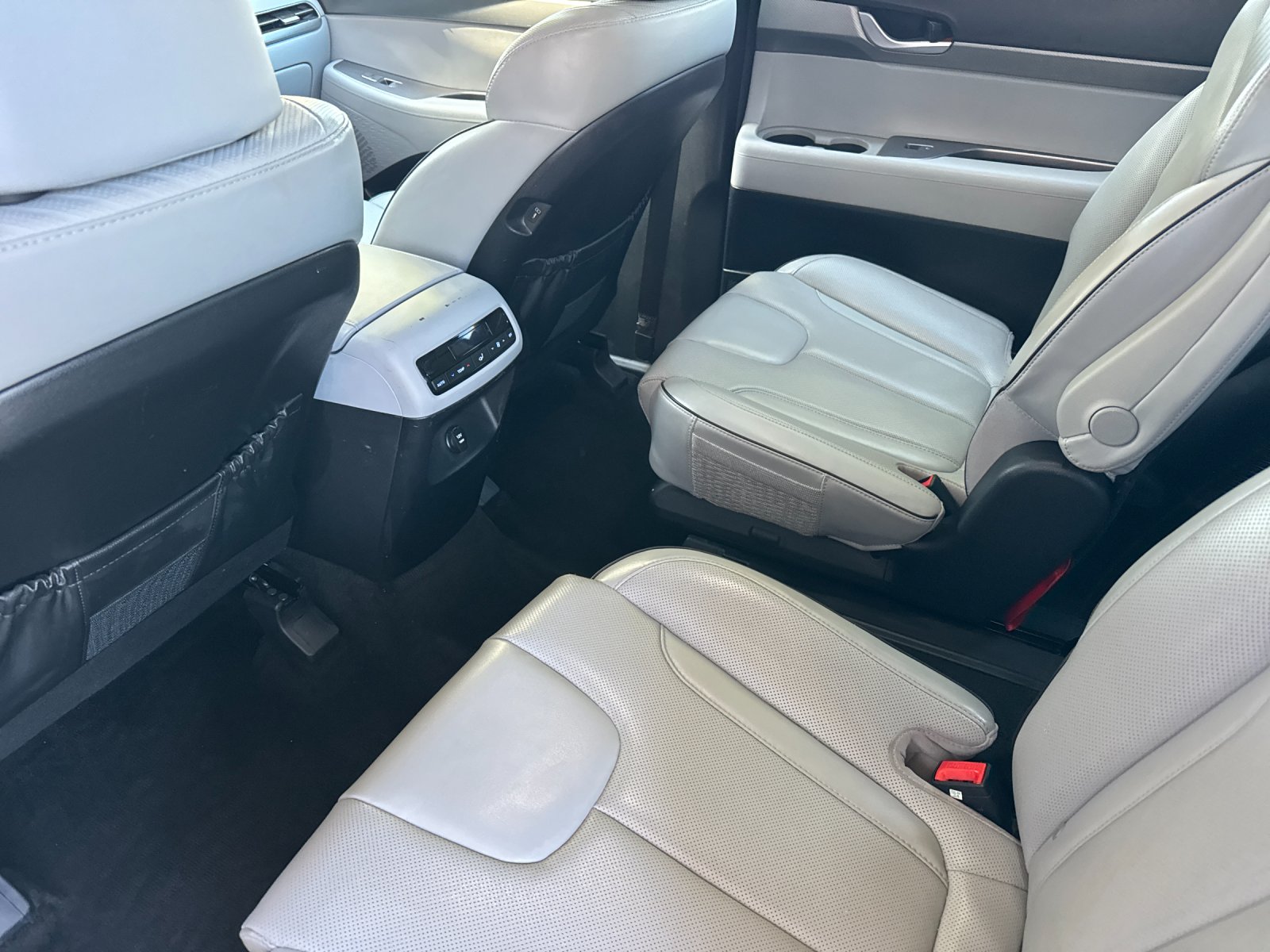 Certified Used 2024 White Hyundai SEL image 11