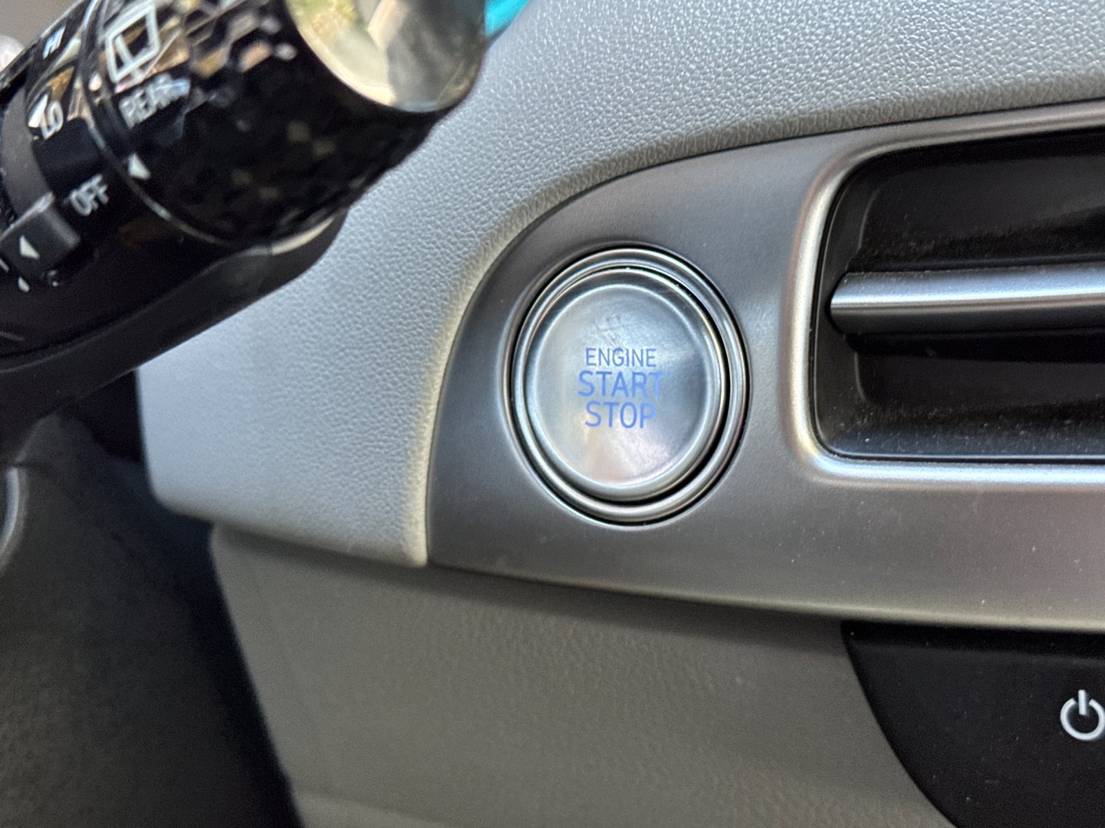 Certified Used 2024 White Hyundai SEL image 22