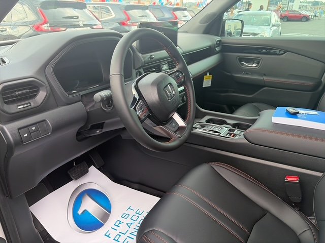 New 2026 Platinum White Pearl Honda AWD TrailSport image 11
