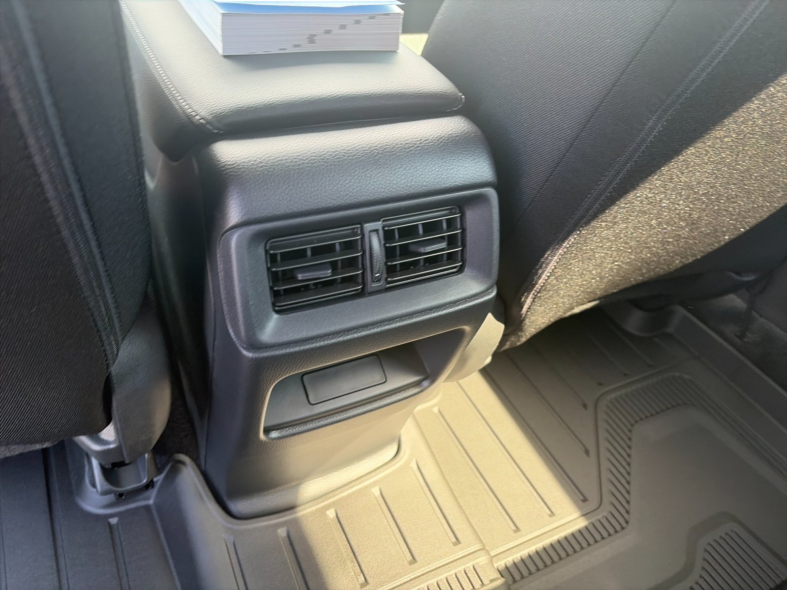New 2027 Crystal Black Pearl Honda LX AWD image 15