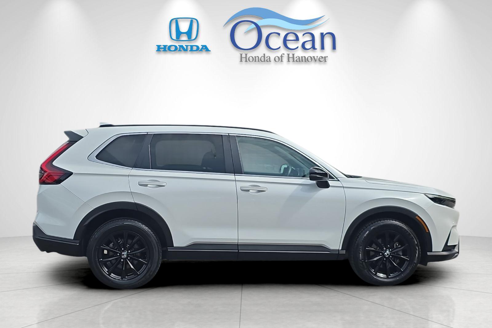 Used 2024 Platinum White Pearl Honda Sport image 2