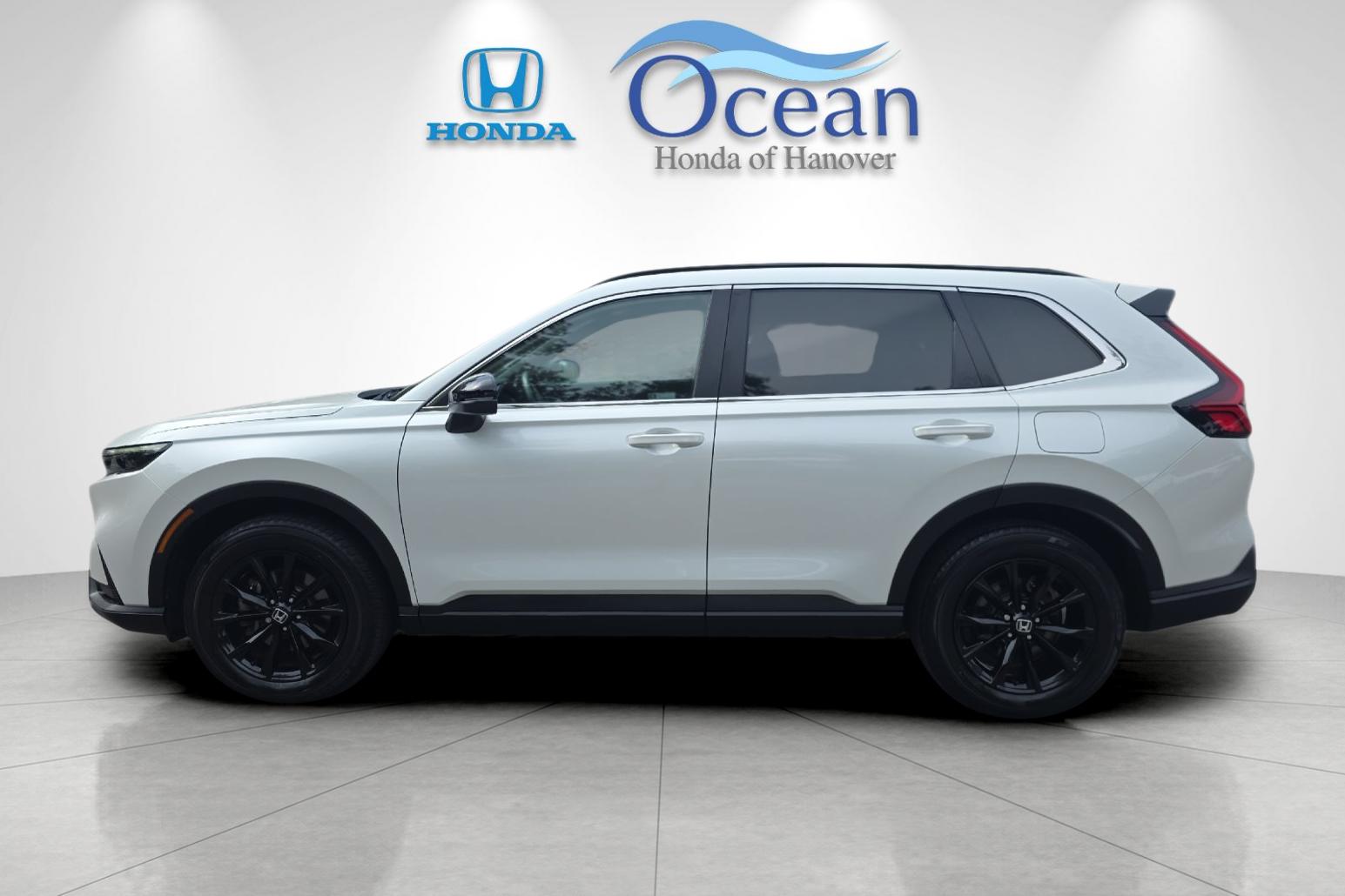 Used 2024 Platinum White Pearl Honda Sport image 6