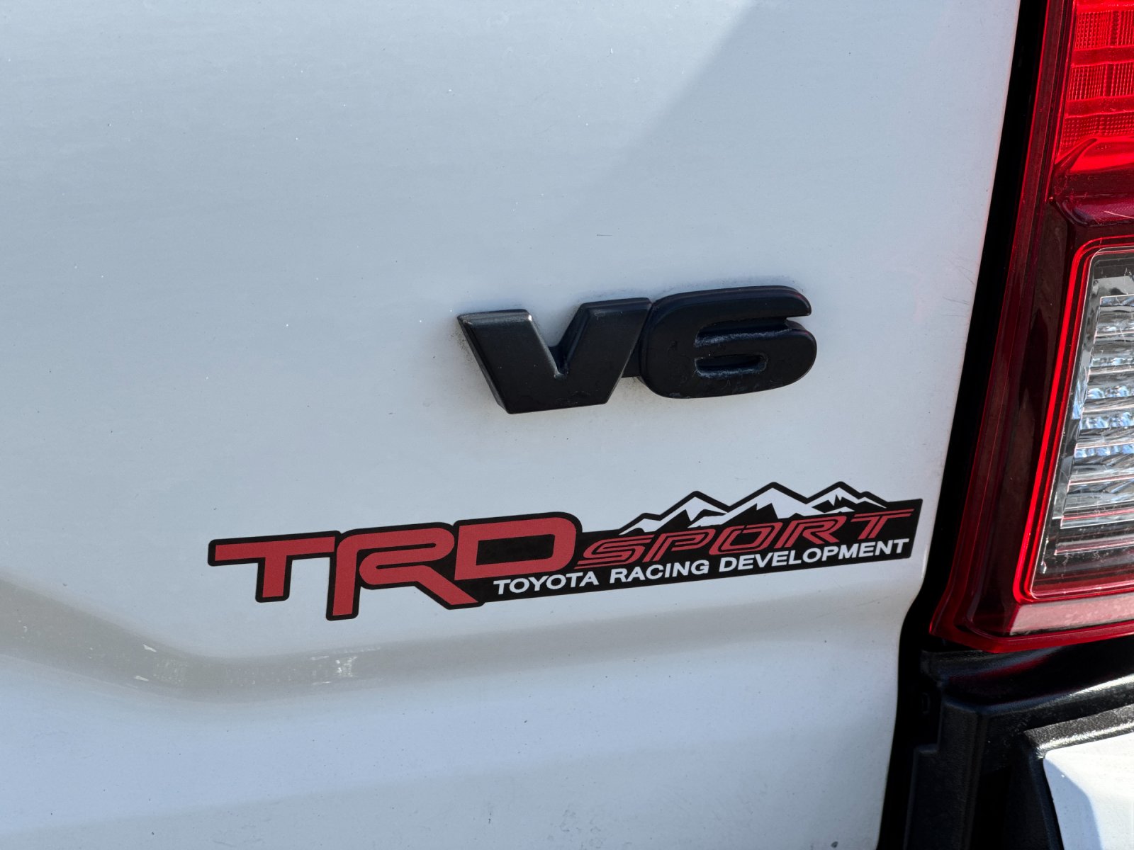 Used 2019 Super White Toyota TRD Sport 4D Double Cab image 32
