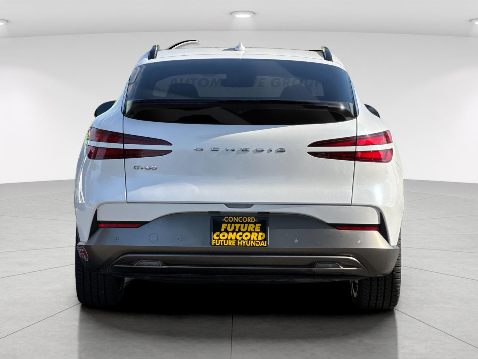 Used 2023 White Genesis Performance image 4