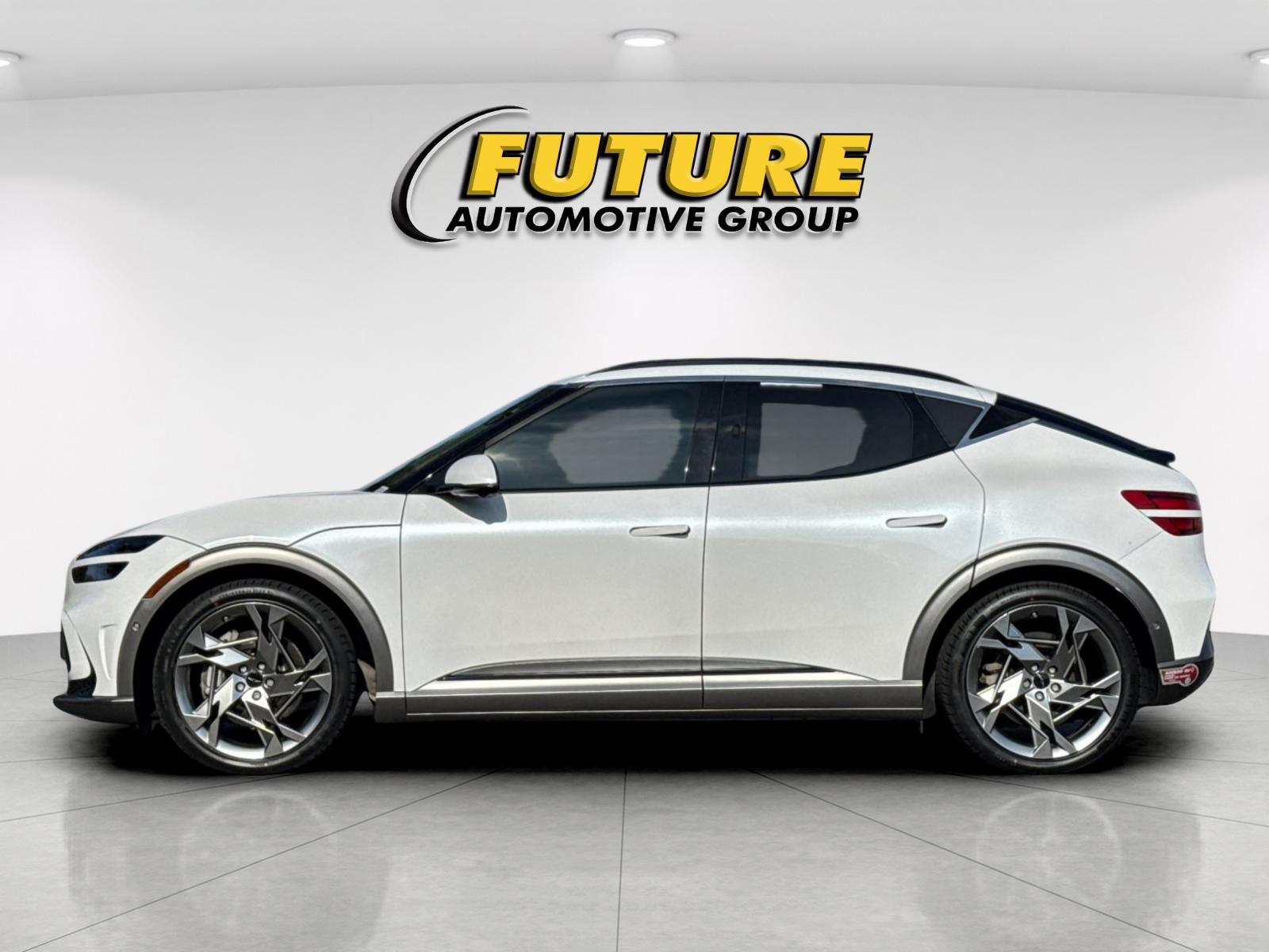 Used 2023 White Genesis Performance image 6