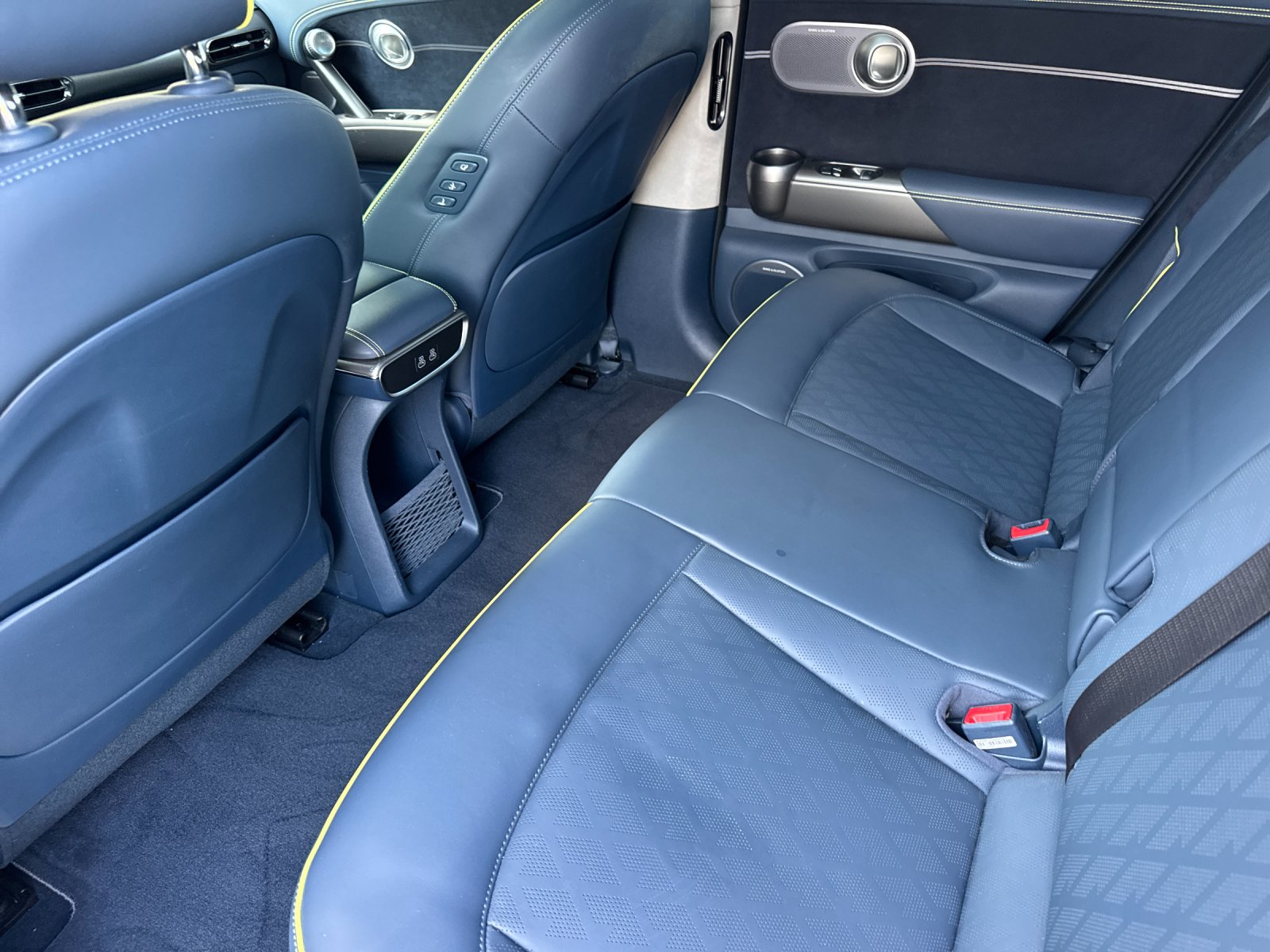 Used 2023 White Genesis Performance image 11