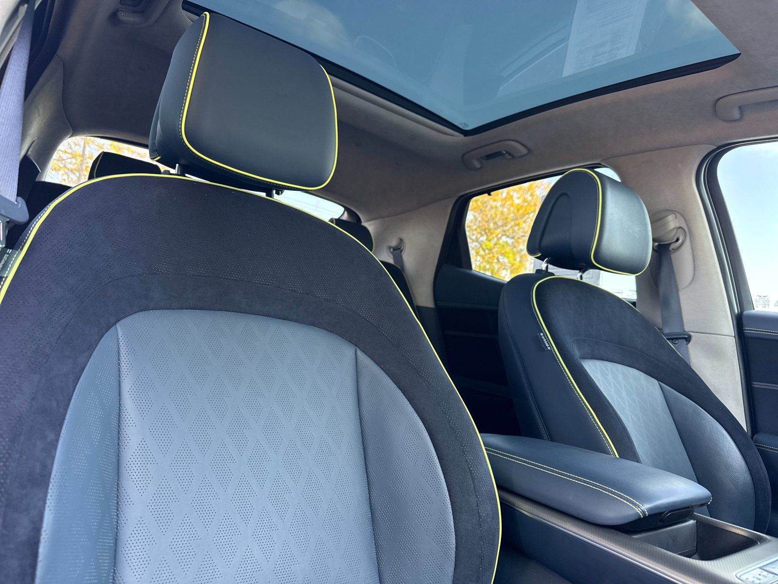 Used 2023 White Genesis Performance image 16