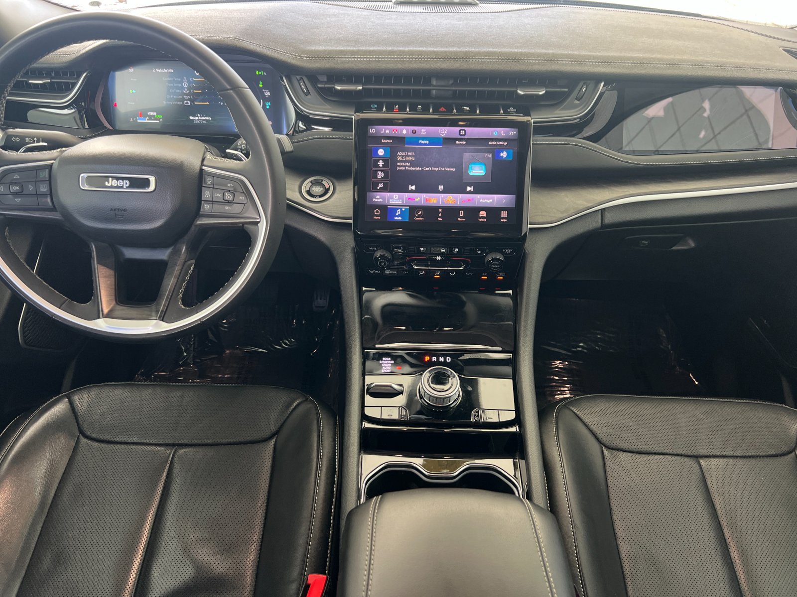 Used 2023 Brown Jeep 4xe image 12