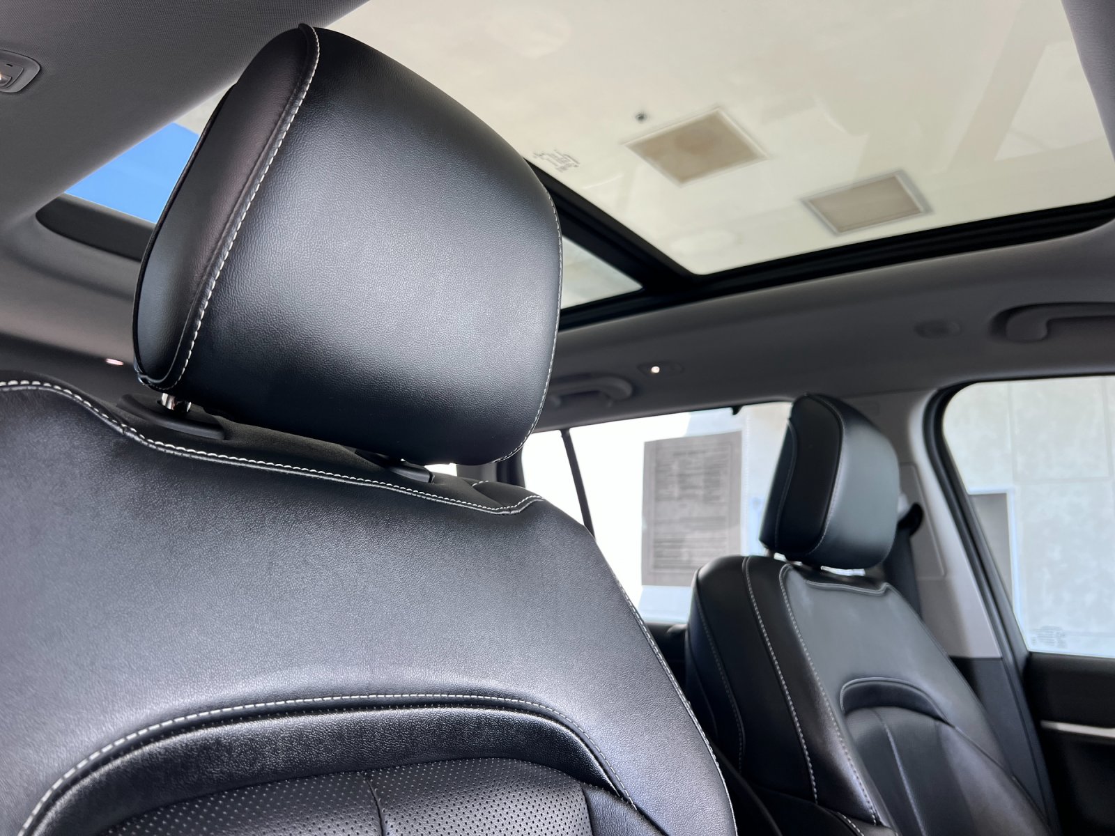 Used 2023 Brown Jeep 4xe image 16