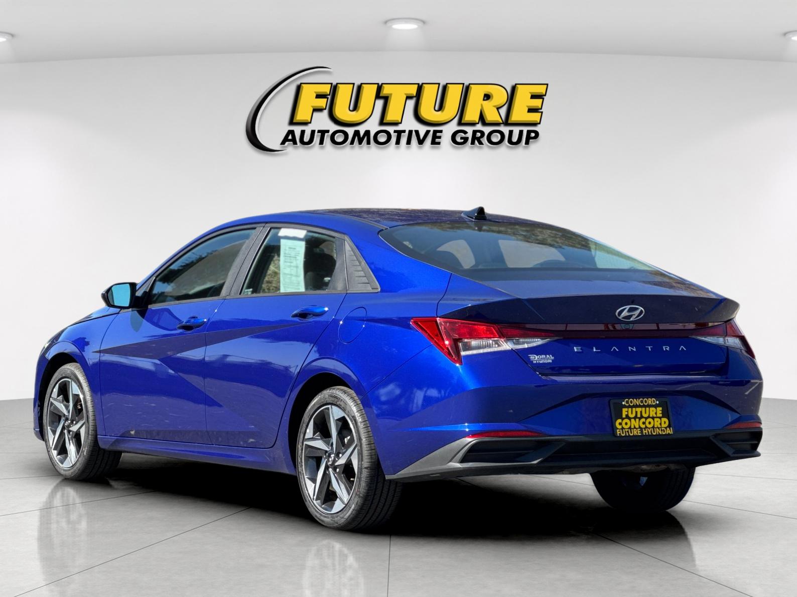 Certified Used 2023 Blue Hyundai SEL image 5
