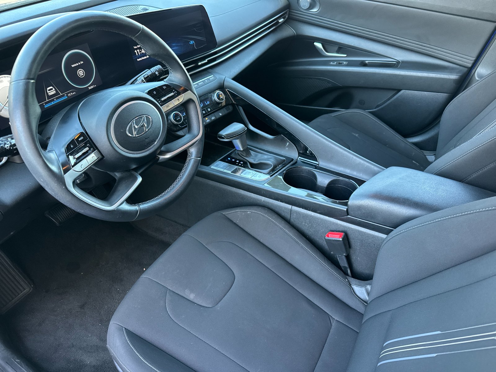 Certified Used 2023 Blue Hyundai SEL image 9