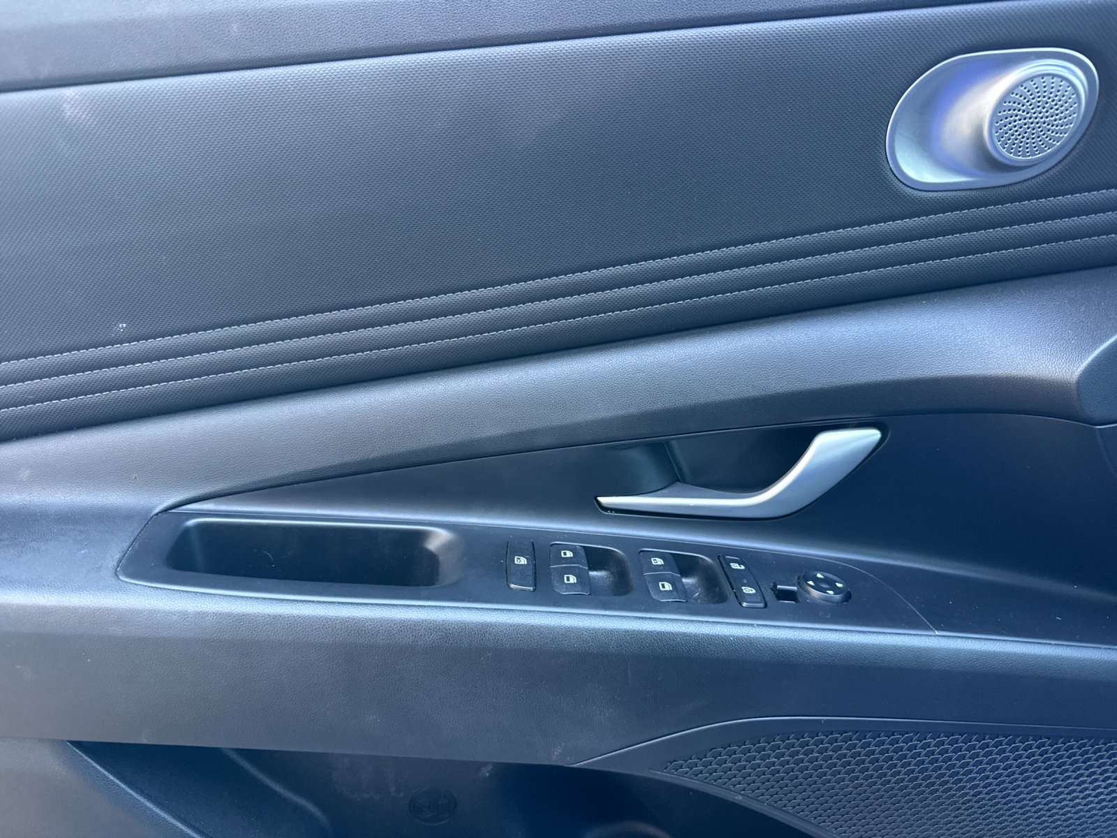 Certified Used 2023 Blue Hyundai SEL image 10
