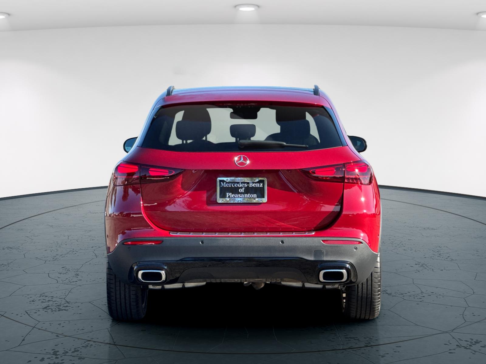 Used 2026 MANUFAKTUR Patagonia Red Metallic Mercedes-Benz GLA 250 4D Sport Utility image 5