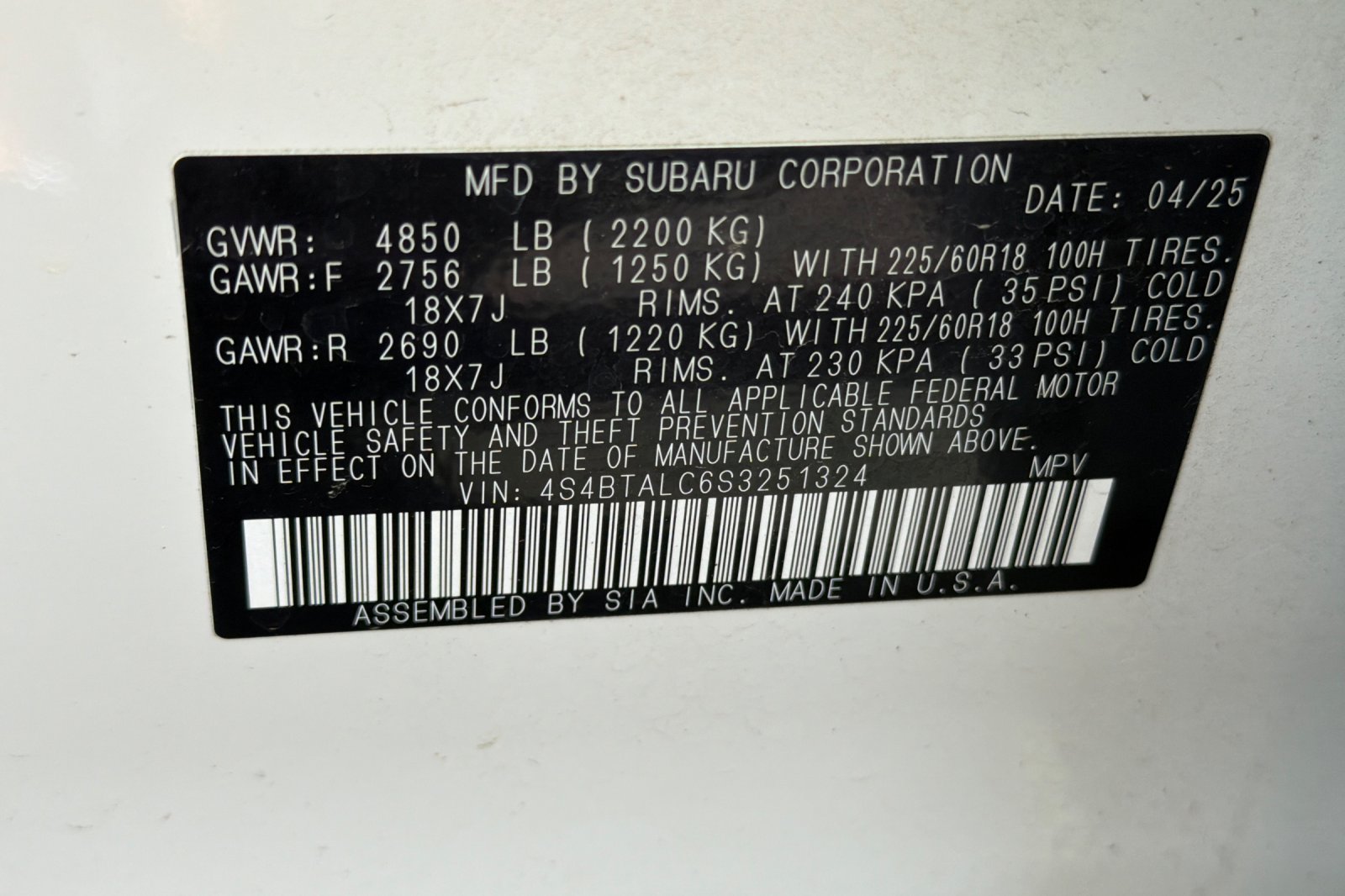 Used 2025 Crystal White Pearl Subaru Onyx Edition image 28