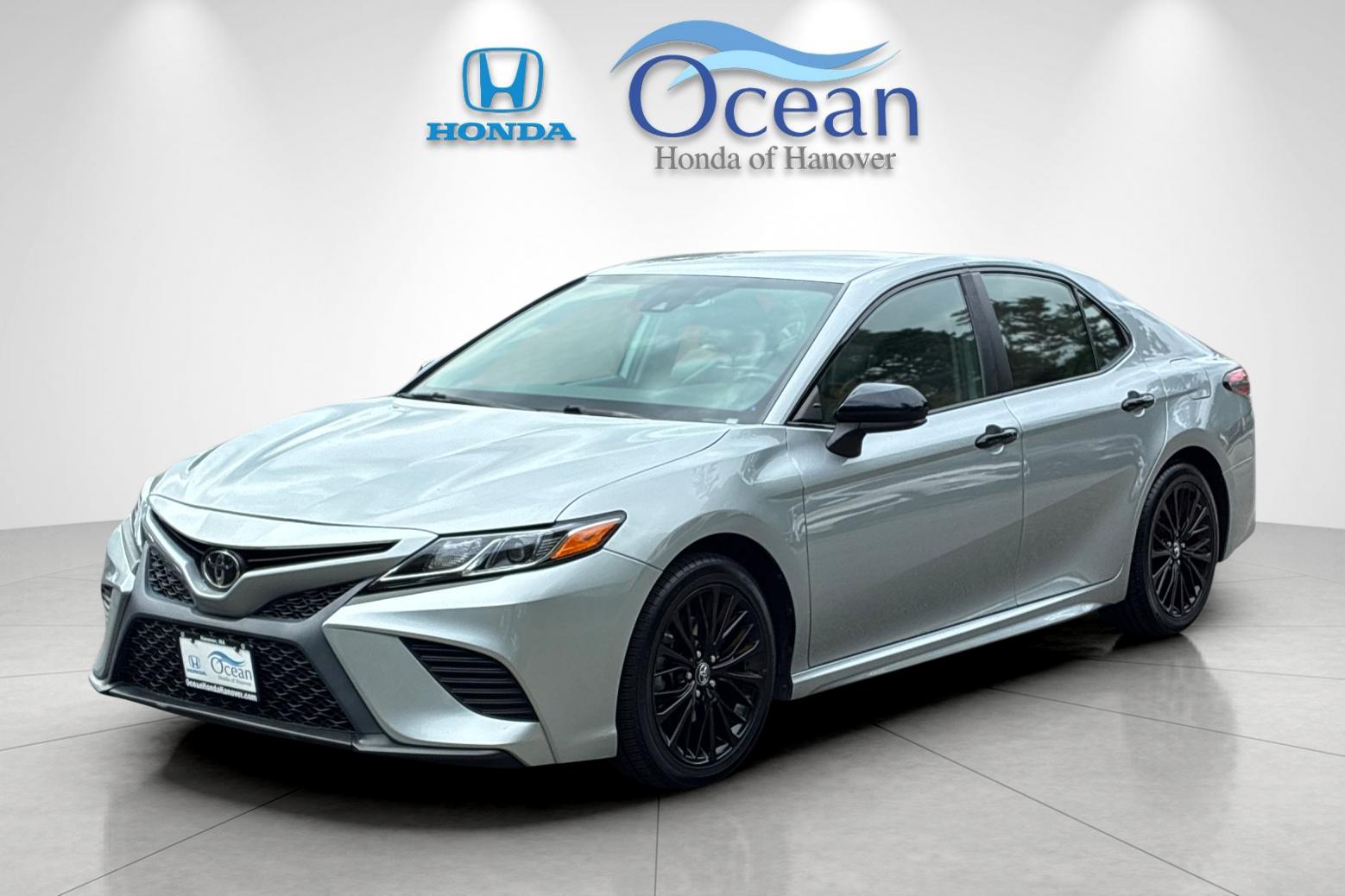 Used 2019 Celestial Silver Metallic Toyota SE image 7