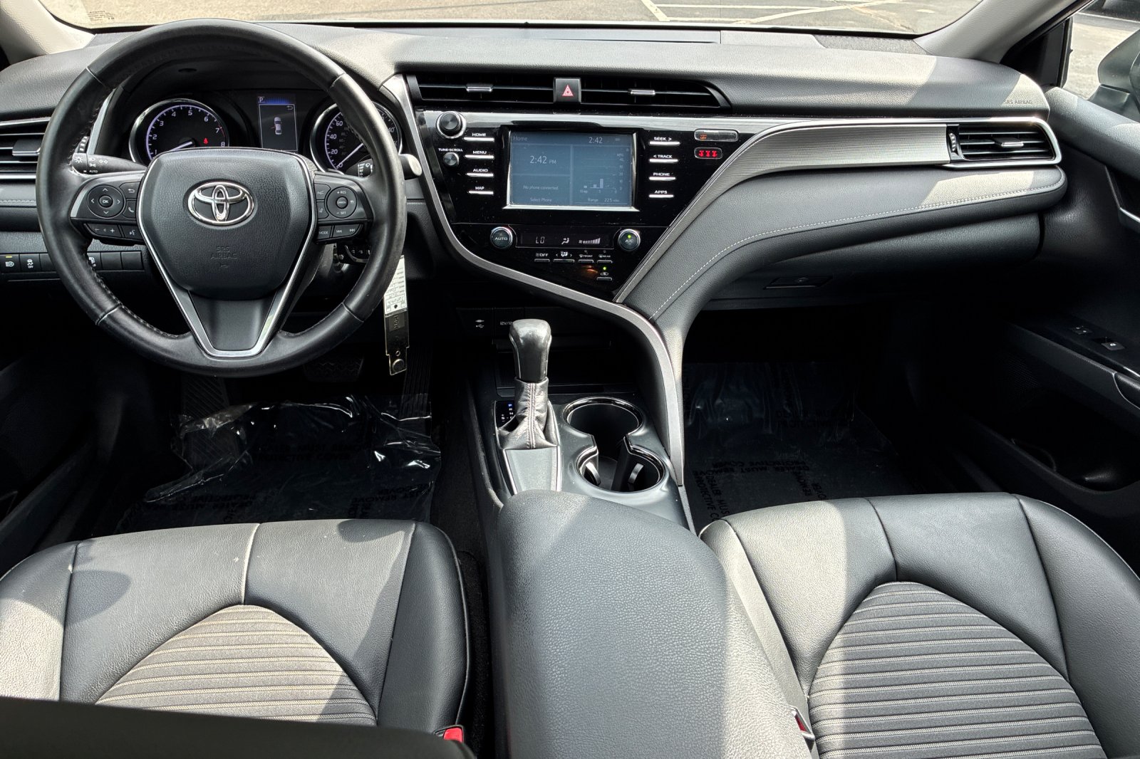 Used 2019 Celestial Silver Metallic Toyota SE image 13