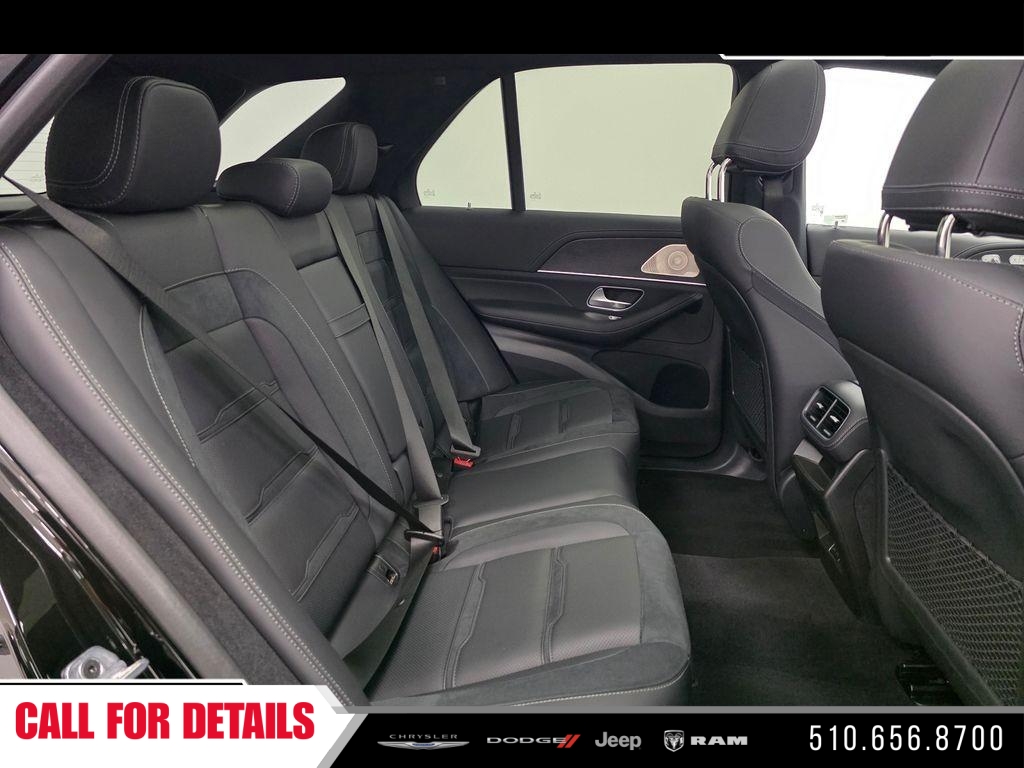 Used 2025  Mercedes-Benz GLE 53 AMG® image 17